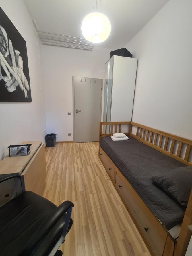 Mieszkanie Wilcza Apartment Warsaw Exterior photo